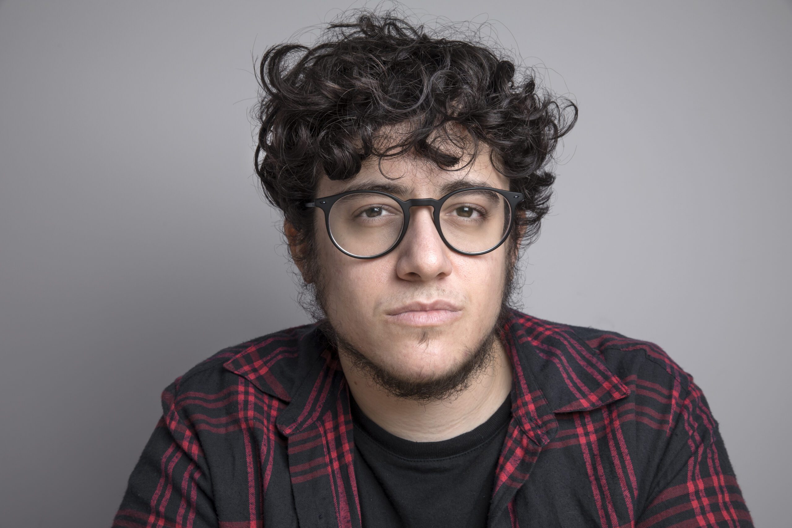 Oliver Nash Habla de la Visibilidad de los Hombres Trans, de Salud